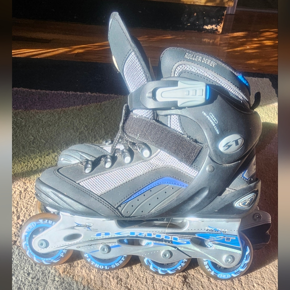 Aerial ST Roller Derby Rollerblades
